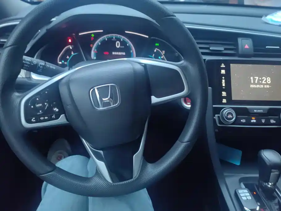 Honda Civic — миниатюра 12