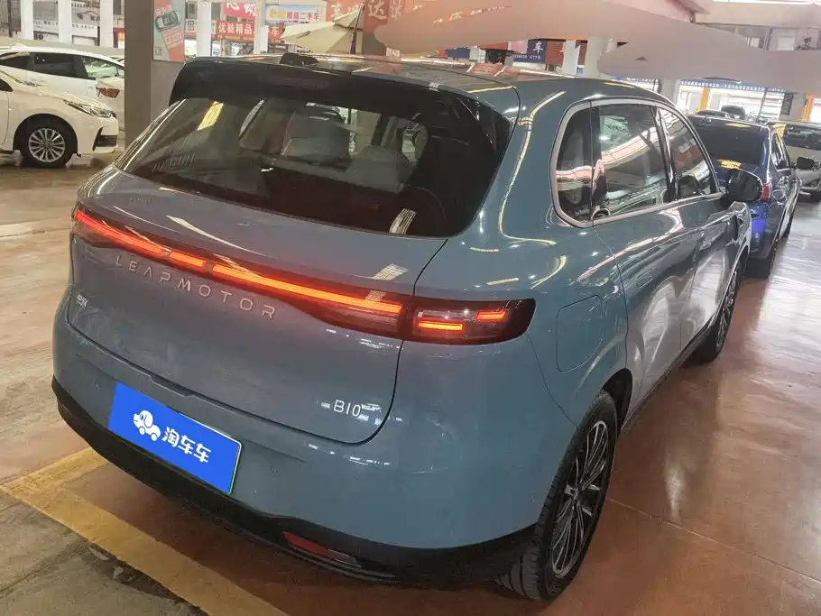 Leapmotor Leapmotor B10 — миниатюра 3