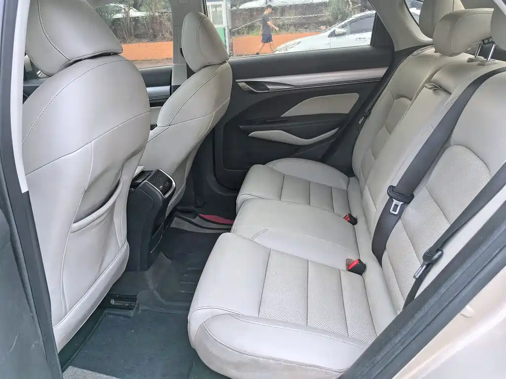 Geely Binrui — миниатюра 8