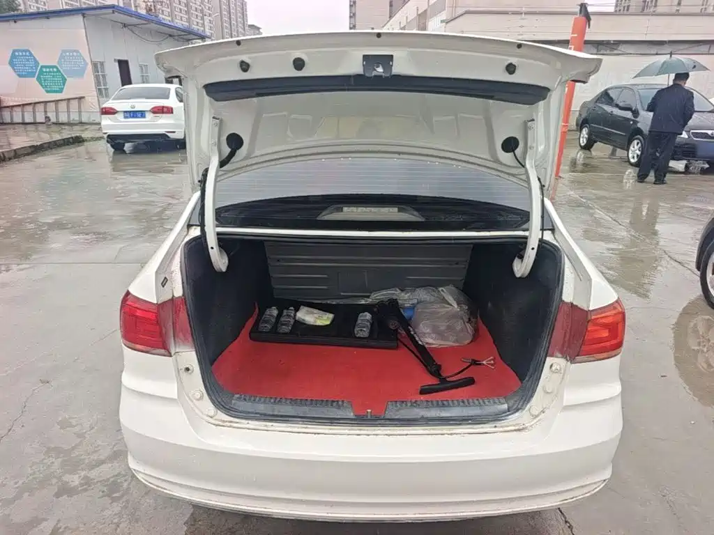 Volkswagen Santana — миниатюра 19