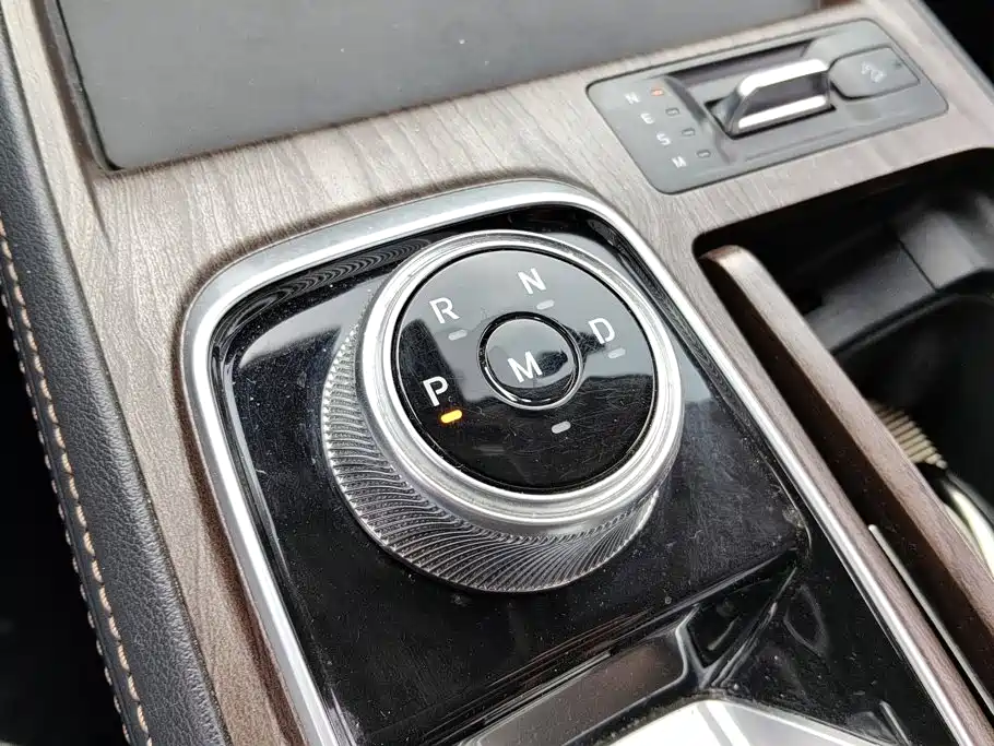Ford Equator — миниатюра 16