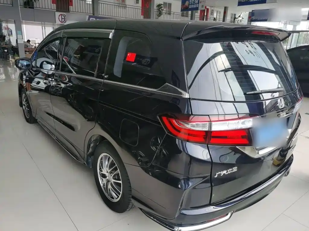 Honda Odyssey — миниатюра 5