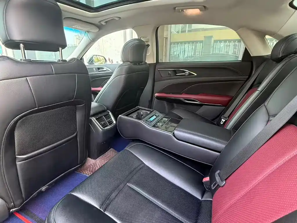 Ford Taurus — миниатюра 8