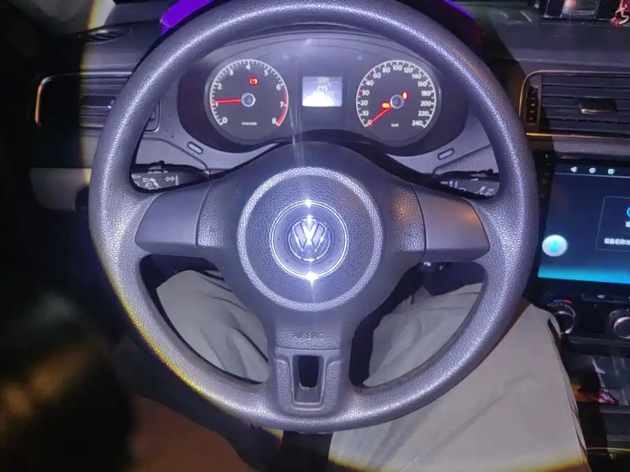 Volkswagen Sagitar — миниатюра 15