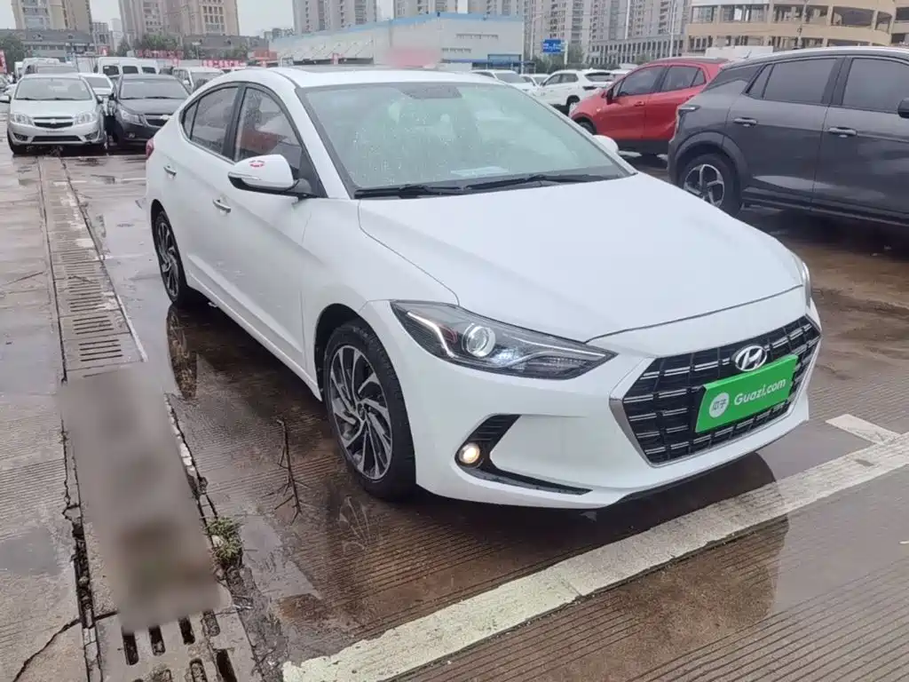 Hyundai Elantra — миниатюра 4