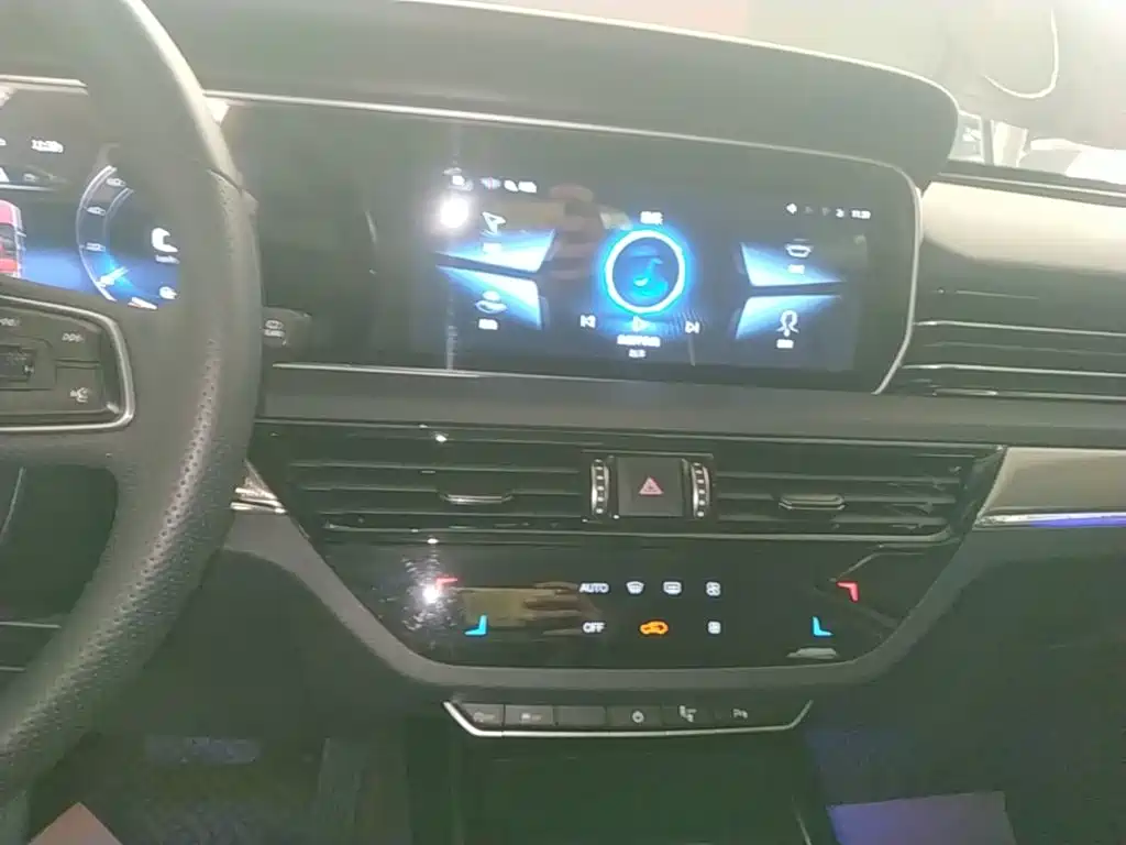 Hongqi Hongqi HS5 — миниатюра 13