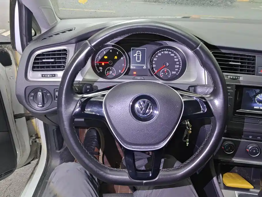Volkswagen Golf — миниатюра 15