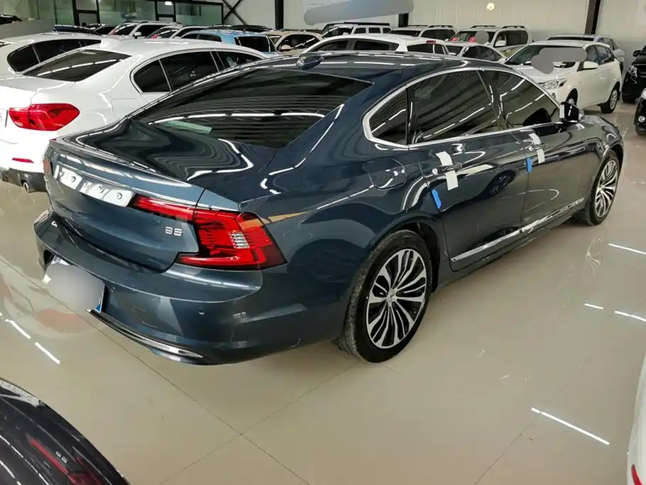 Volvo S90 — миниатюра 3
