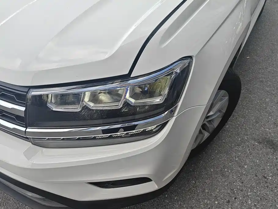 Volkswagen Tharu — миниатюра 5