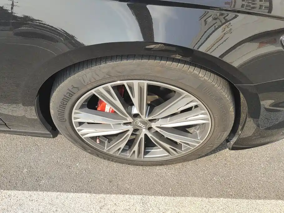 Audi A6L — миниатюра 6