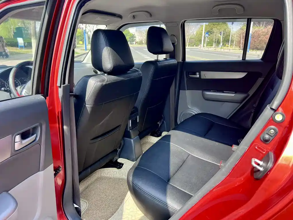Suzuki Swift 1.5L Auto Fashion Type, фото 10