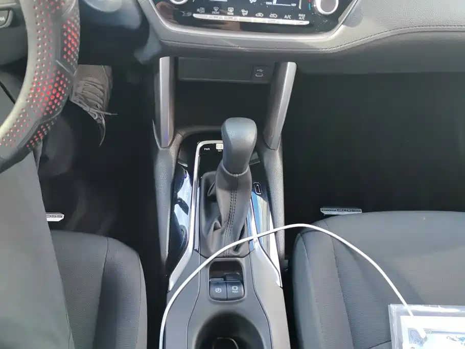 Toyota Corolla Cross — миниатюра 16