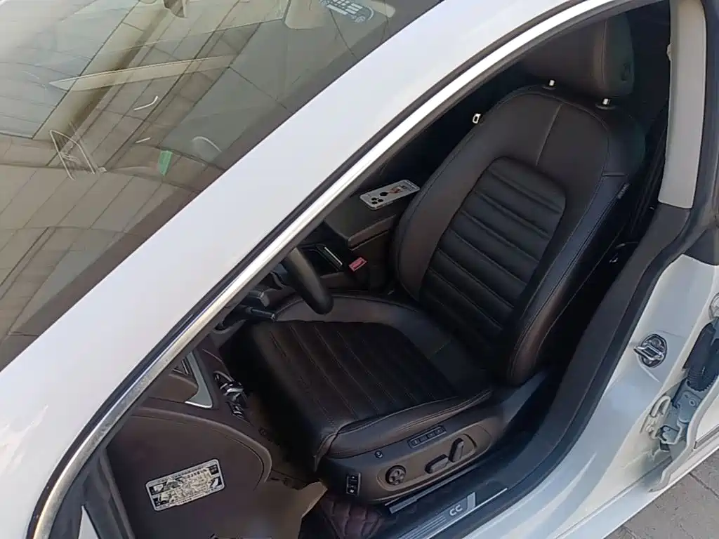 Volkswagen CC — миниатюра 11