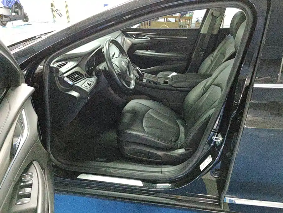Buick LaCrosse — миниатюра 9
