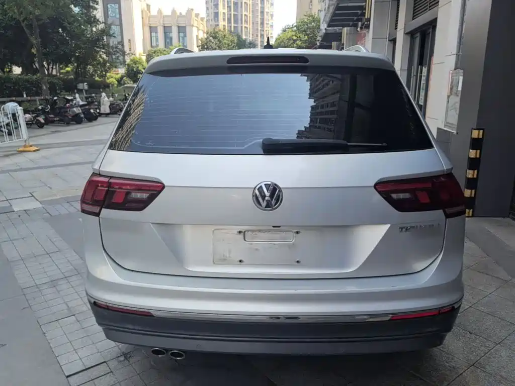 Volkswagen Tiguan L — миниатюра 6