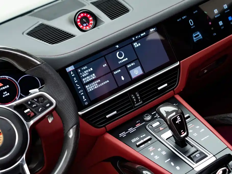 Porsche Cayenne — миниатюра 13