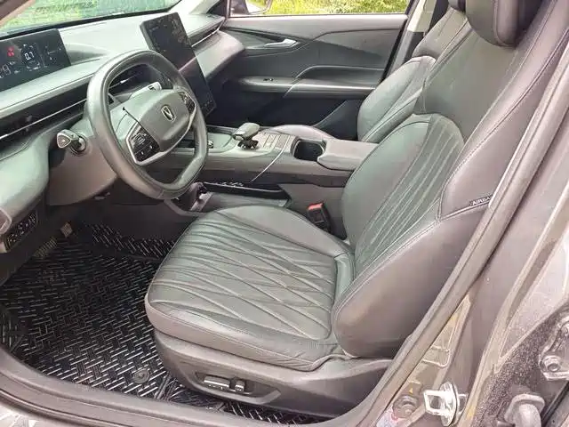 Changan Yida — миниатюра 5
