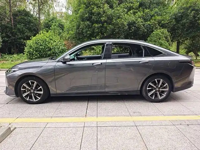 Changan Yida — миниатюра 10