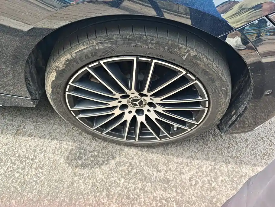 Mercedes-Benz C-Class — миниатюра 6