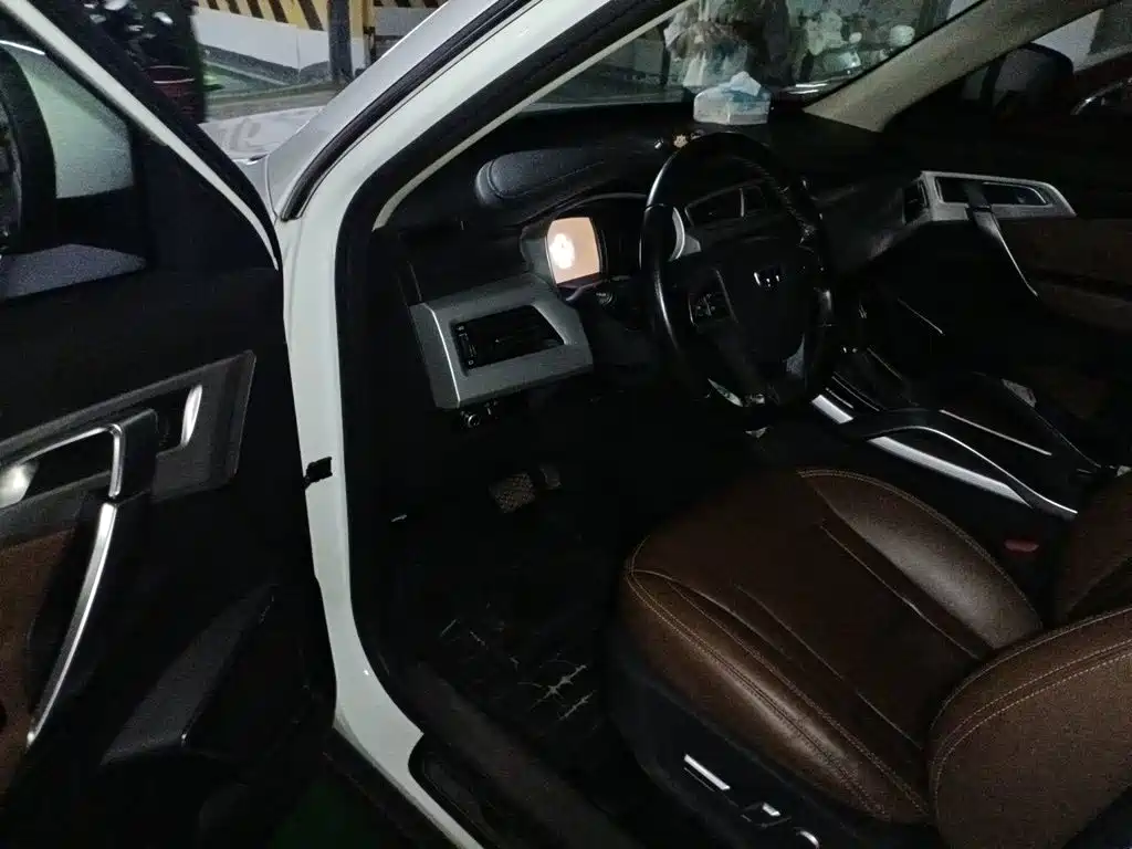 Geely Boyue — миниатюра 14
