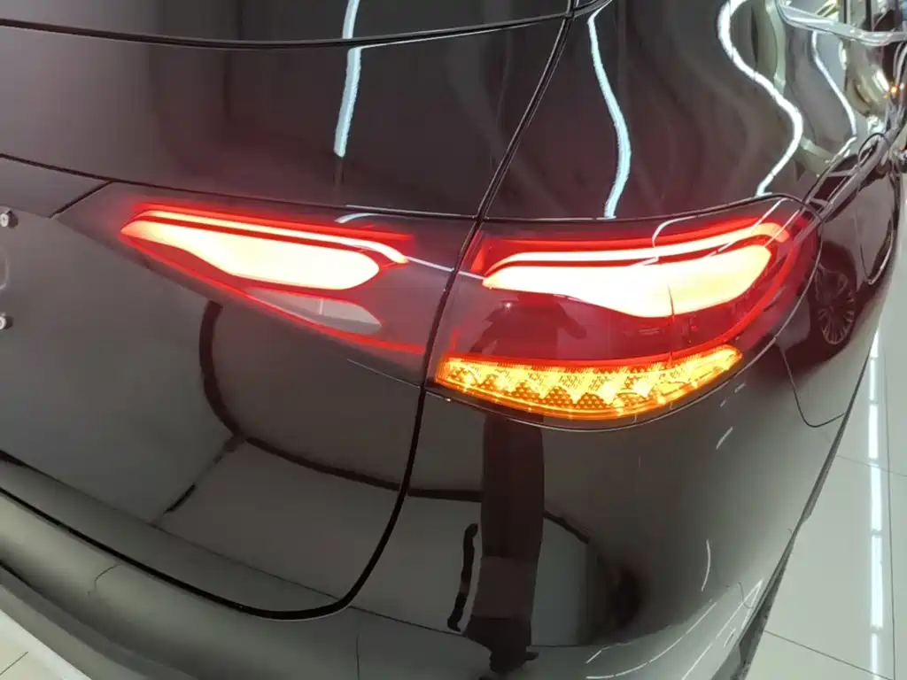 Mercedes-Benz GLC — миниатюра 8