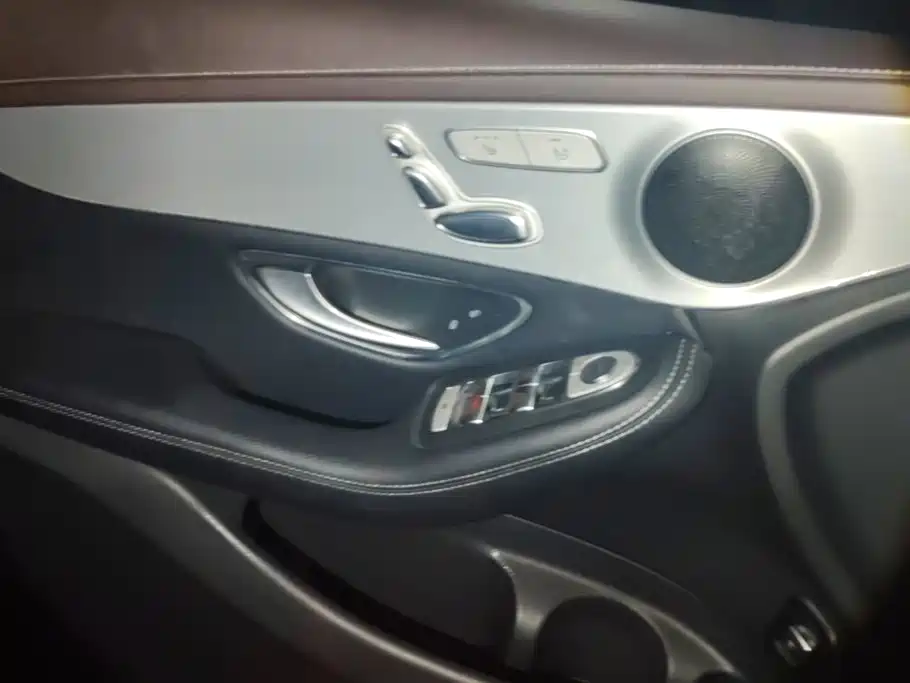 Mercedes-Benz GLC — миниатюра 7