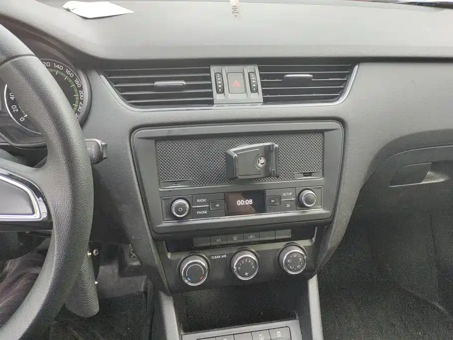 Skoda Octavia — миниатюра 13