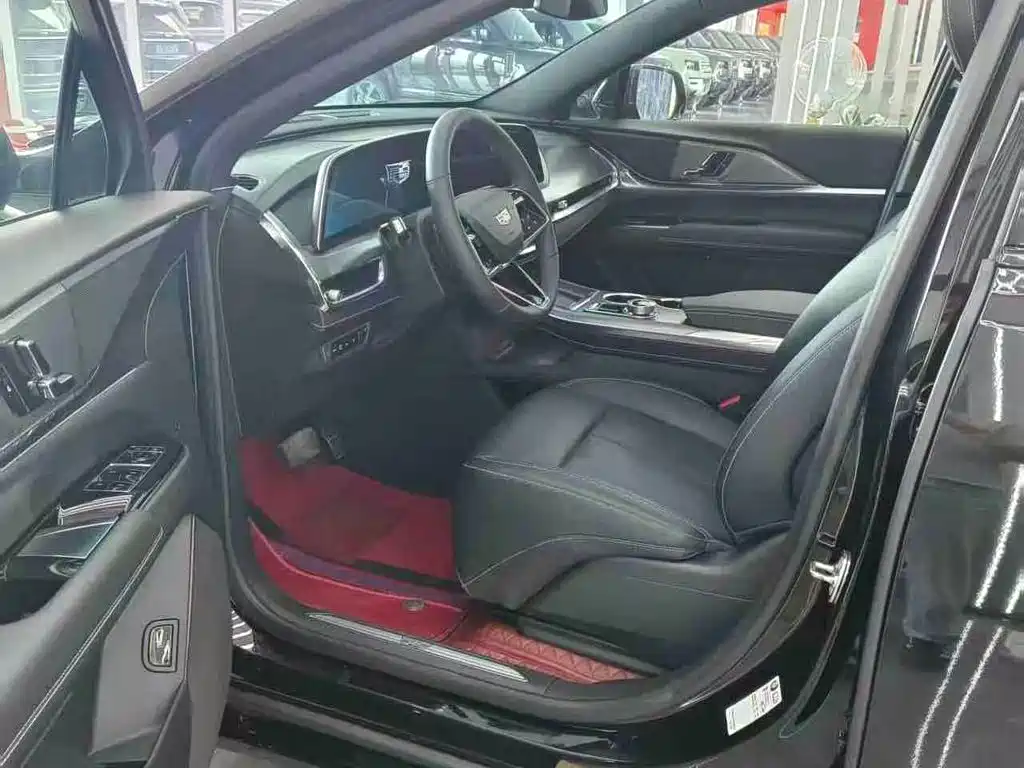 Cadillac XT5 — миниатюра 9