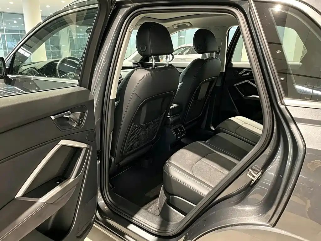 Audi Q3 — миниатюра 8