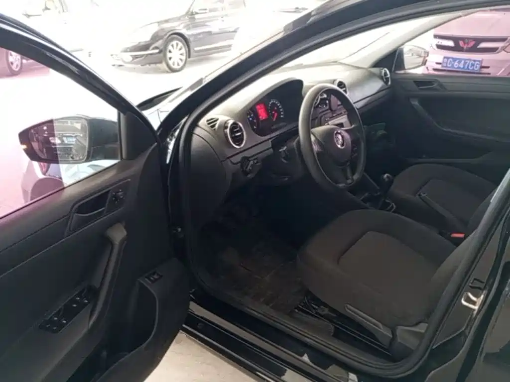Volkswagen Jetta — миниатюра 16