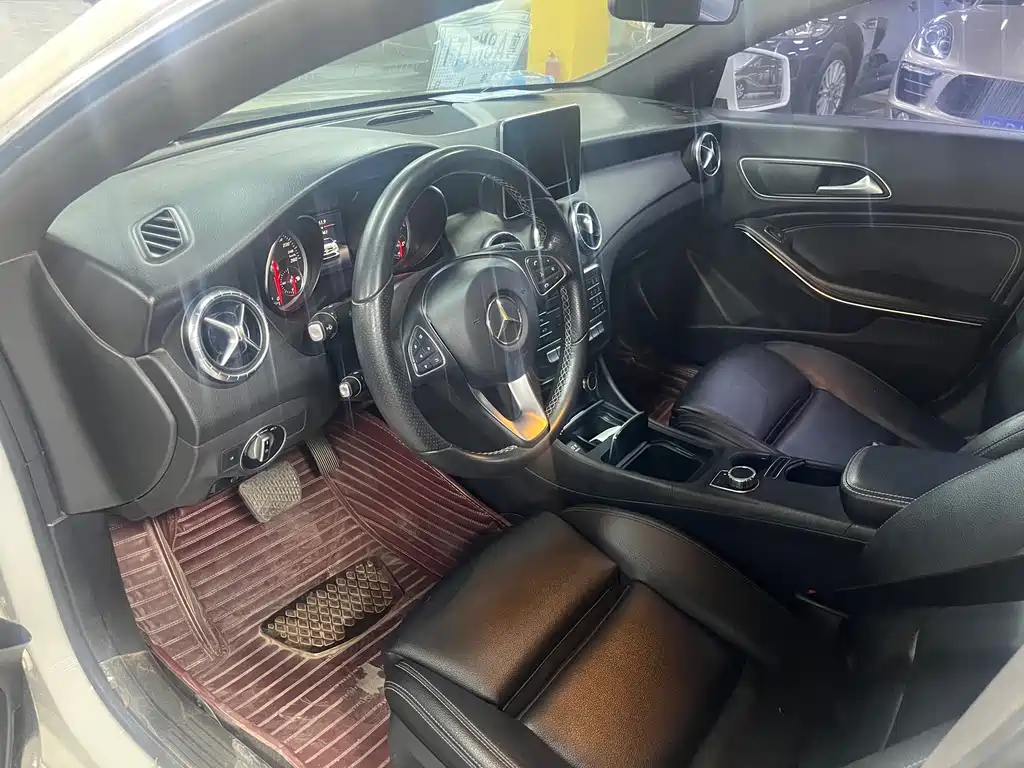 Mercedes-Benz CLA (Import) — миниатюра 4