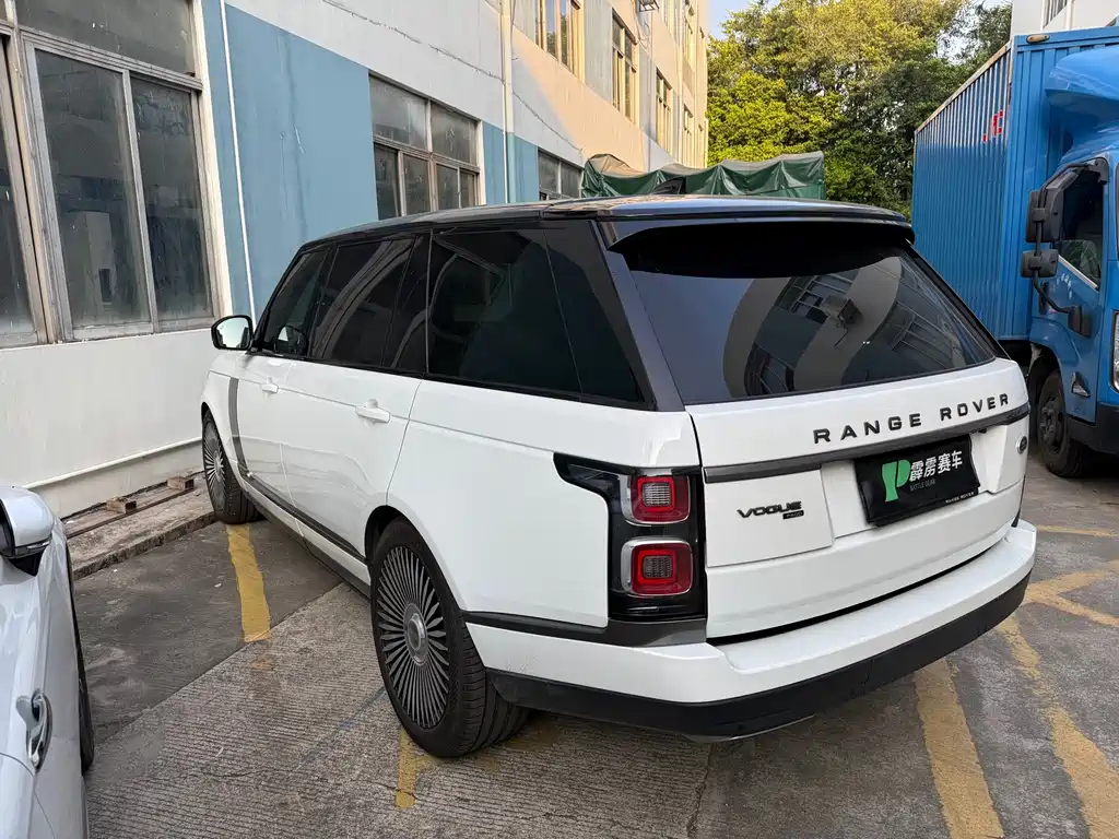 Land Rover Range Rover — миниатюра 4