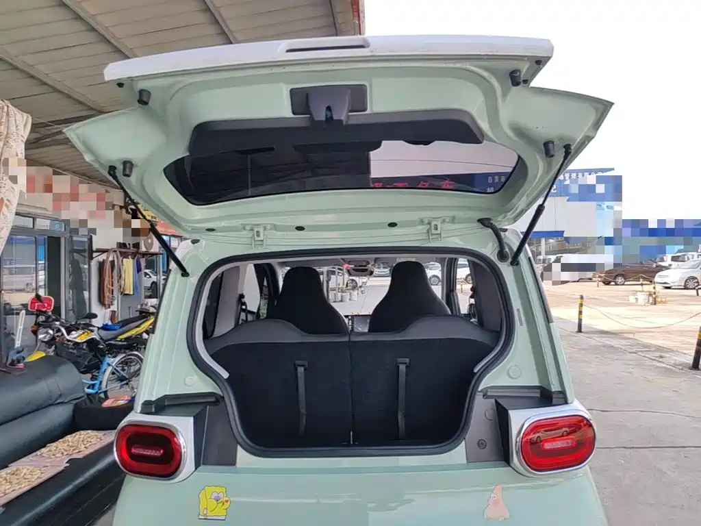 Wuling MINIEV — миниатюра 19