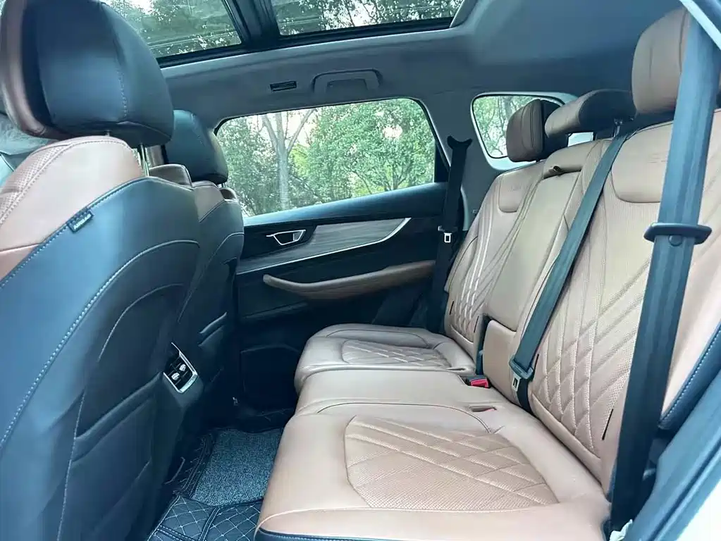 Chery Tiggo 8 PLUS — миниатюра 4