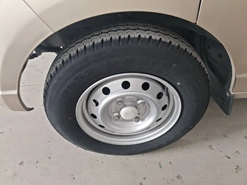 Wuling Rongguang S — миниатюра 23