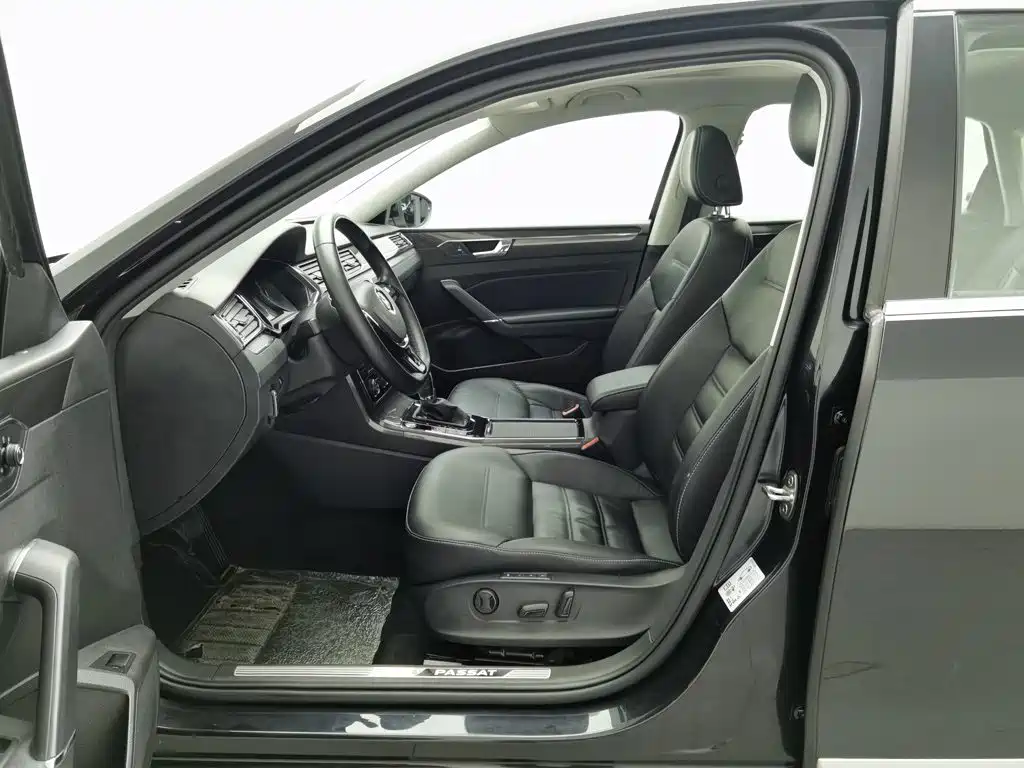 Volkswagen Passat — миниатюра 10