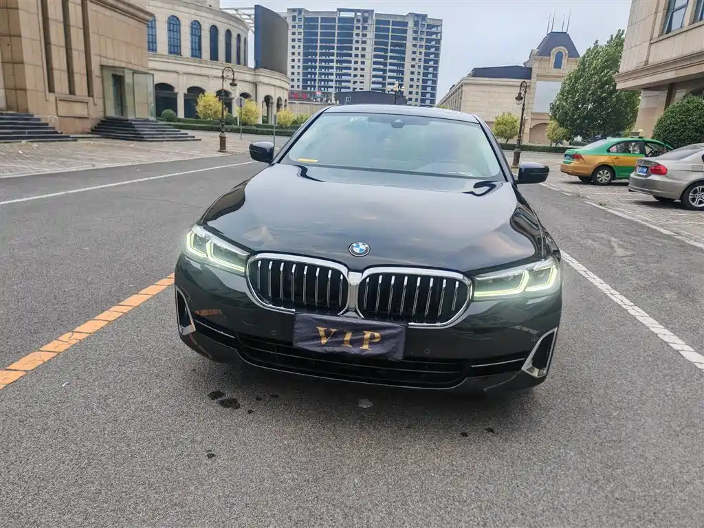 BMW 5 Series — миниатюра 2