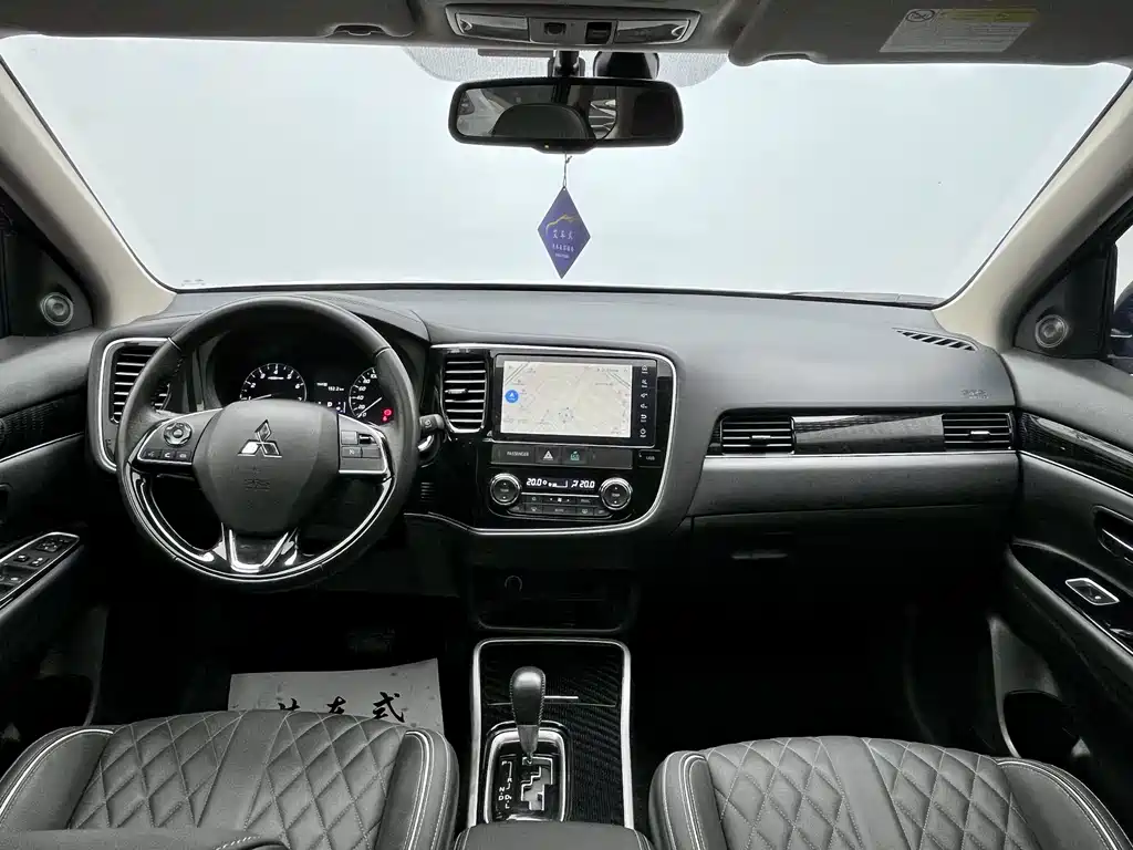 Mitsubishi Outlander — миниатюра 4