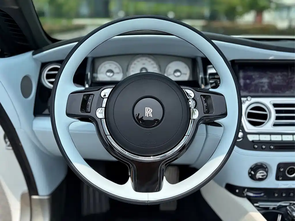 Rolls-Royce Dawn — миниатюра 8