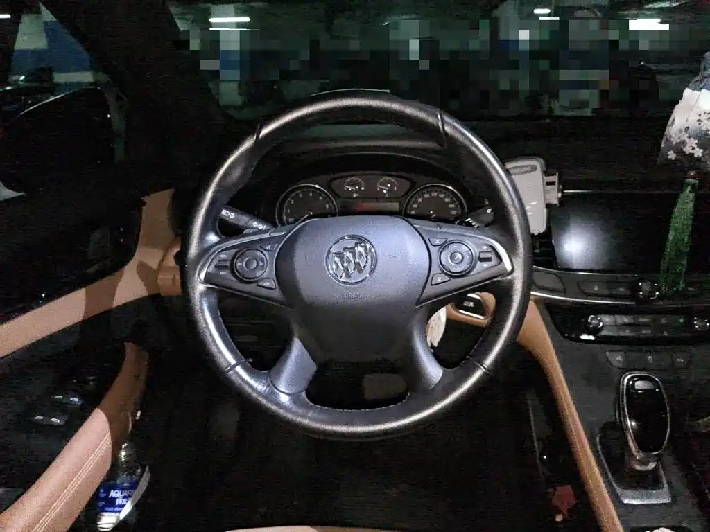 Buick LaCrosse — миниатюра 11