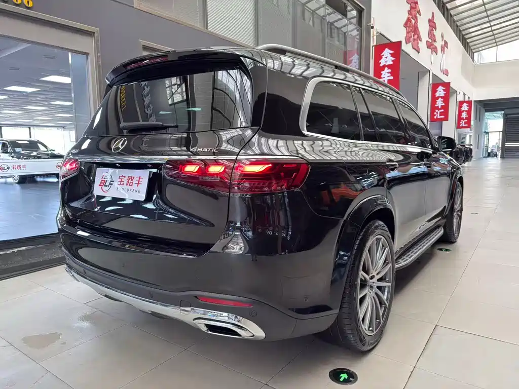 Mercedes-Benz GLS — миниатюра 19
