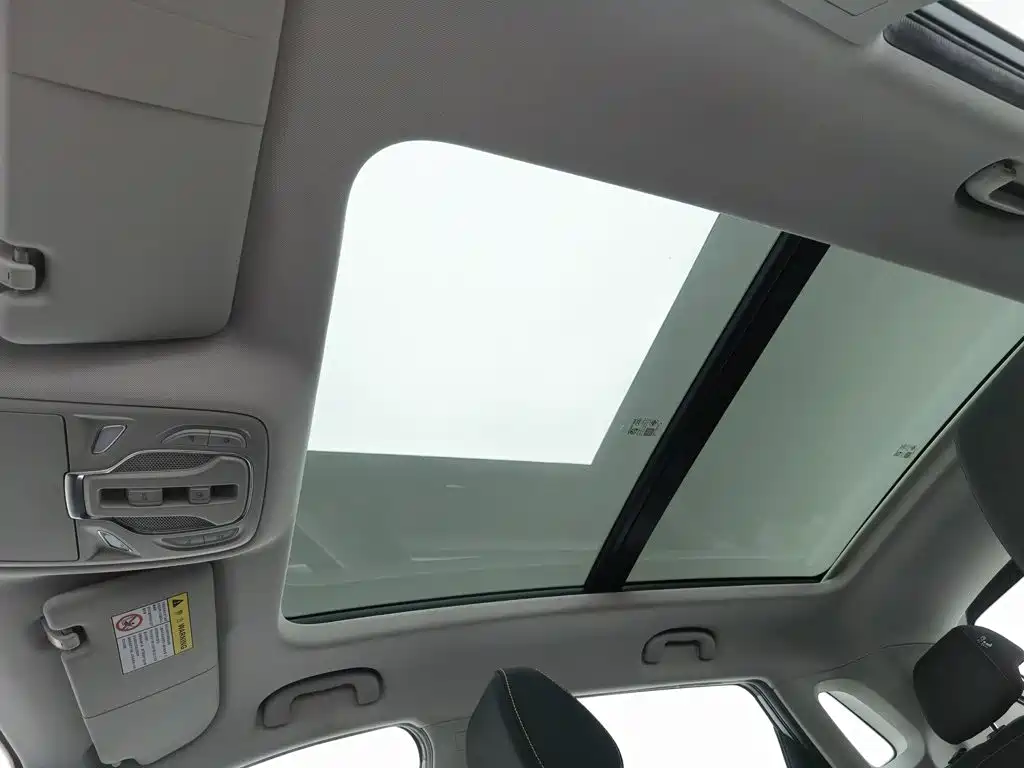 Roewe RX3 — миниатюра 14