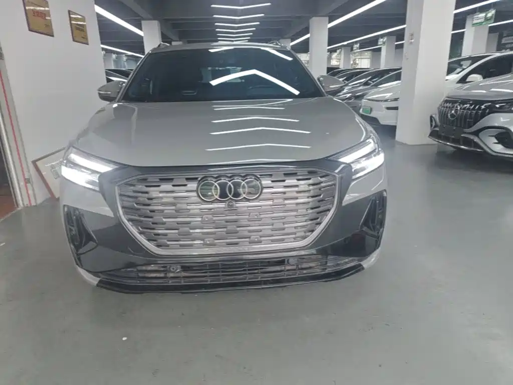 Audi Q4 e-tron — миниатюра 3