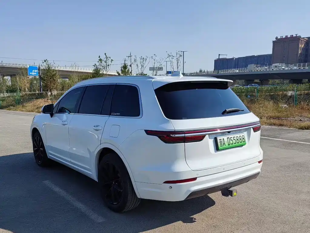 Li Auto Li ONE — миниатюра 9