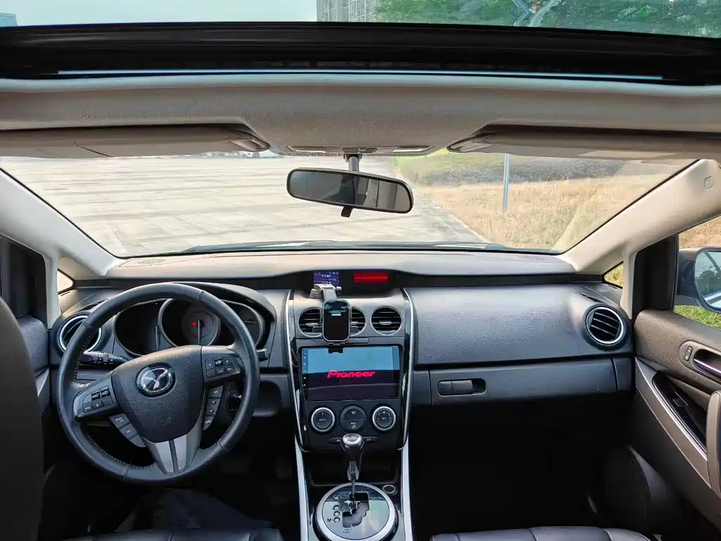 Mazda CX-7 — миниатюра 6