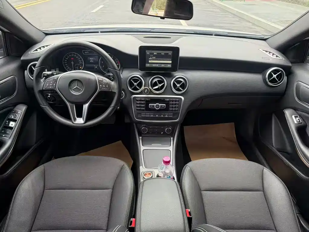 Mercedes-Benz A-Class (Import) — миниатюра 5