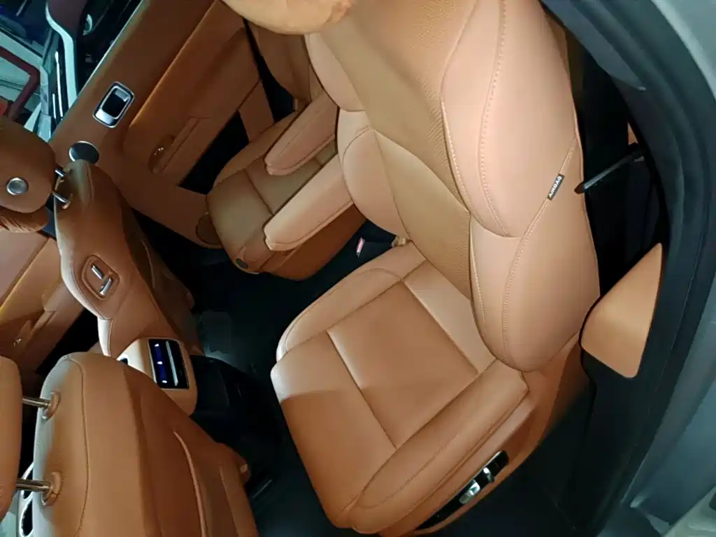 Li Auto Li L8 — миниатюра 17