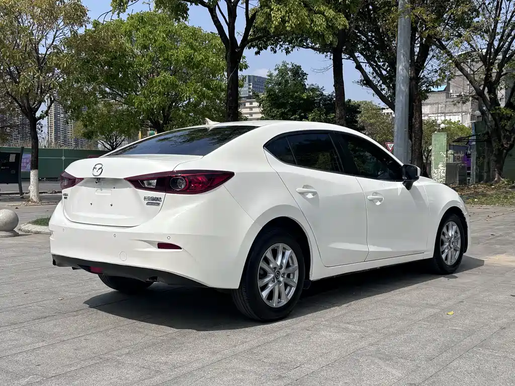 MAZDA 3 ANGKESAILA