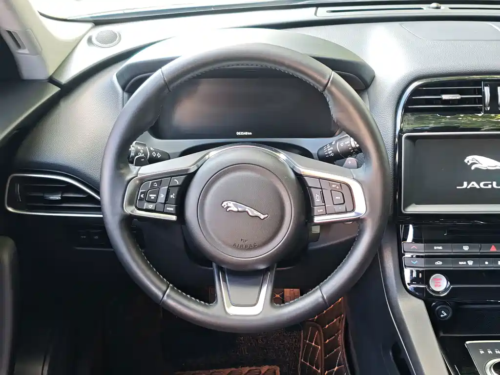 Jaguar F-PACE — миниатюра 15