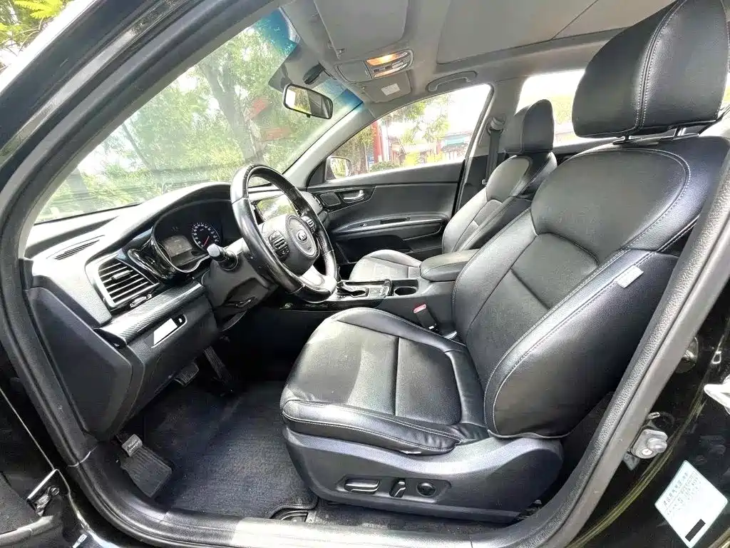 Kia K4 — миниатюра 4